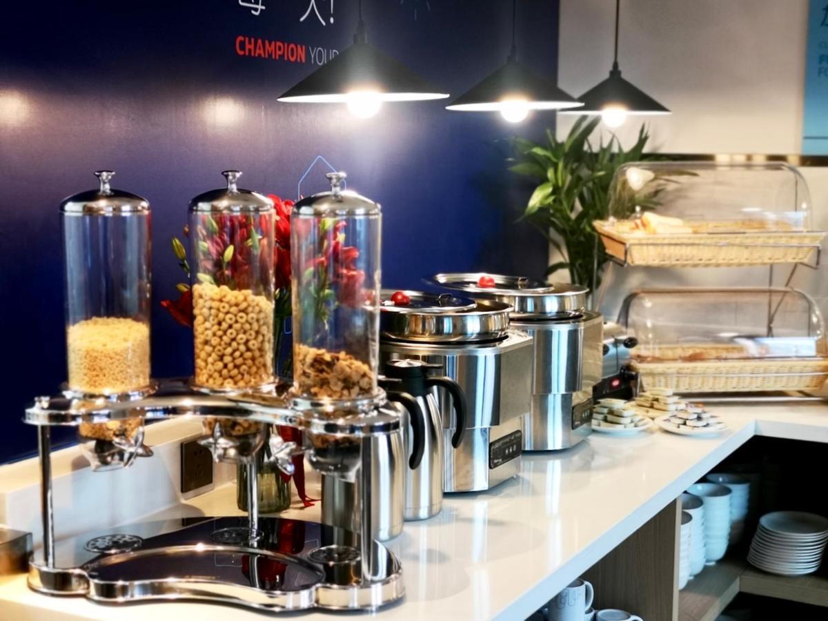 Hotel Express Center By Ihg
