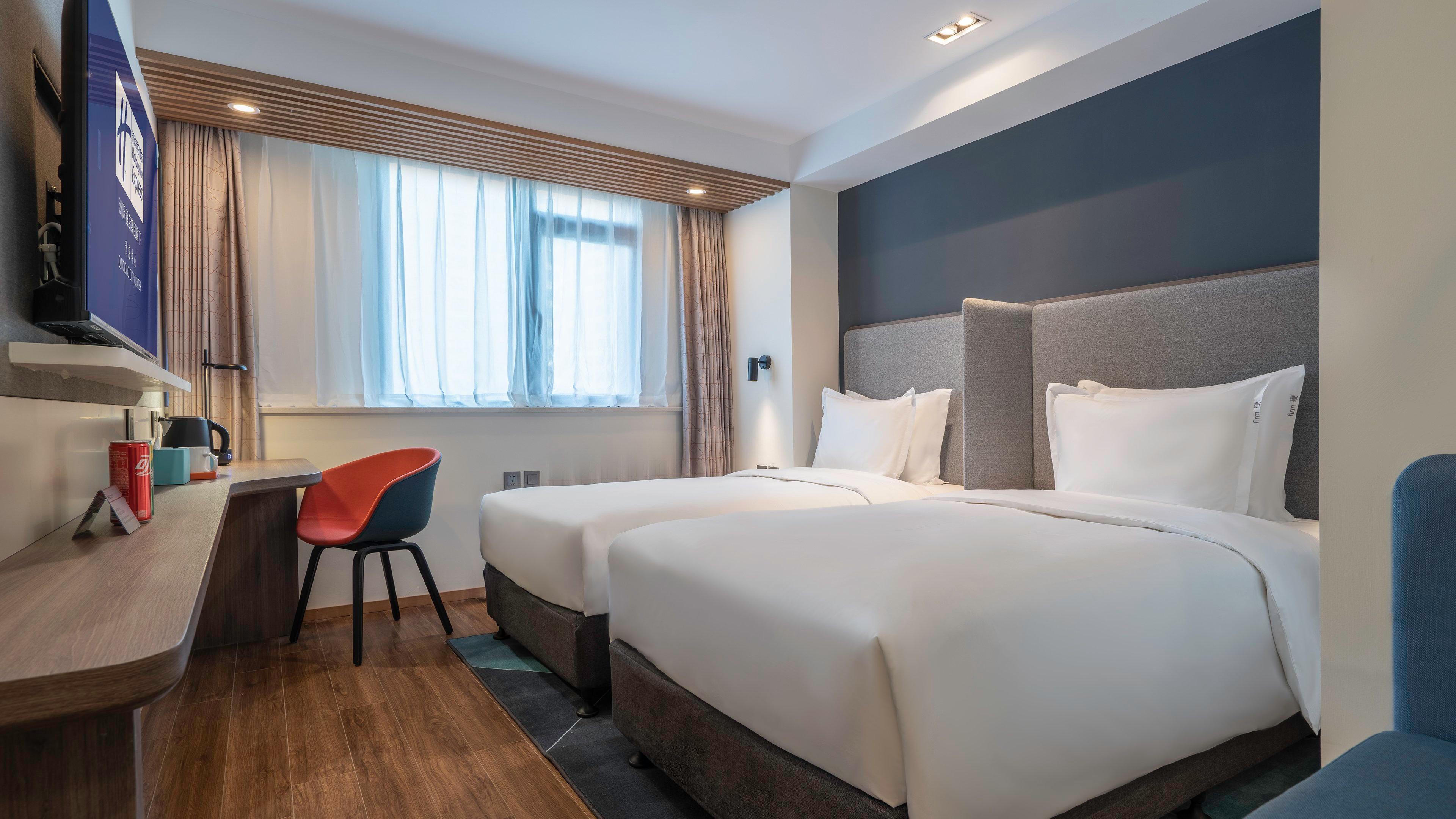 Express Center By Ihg 4*