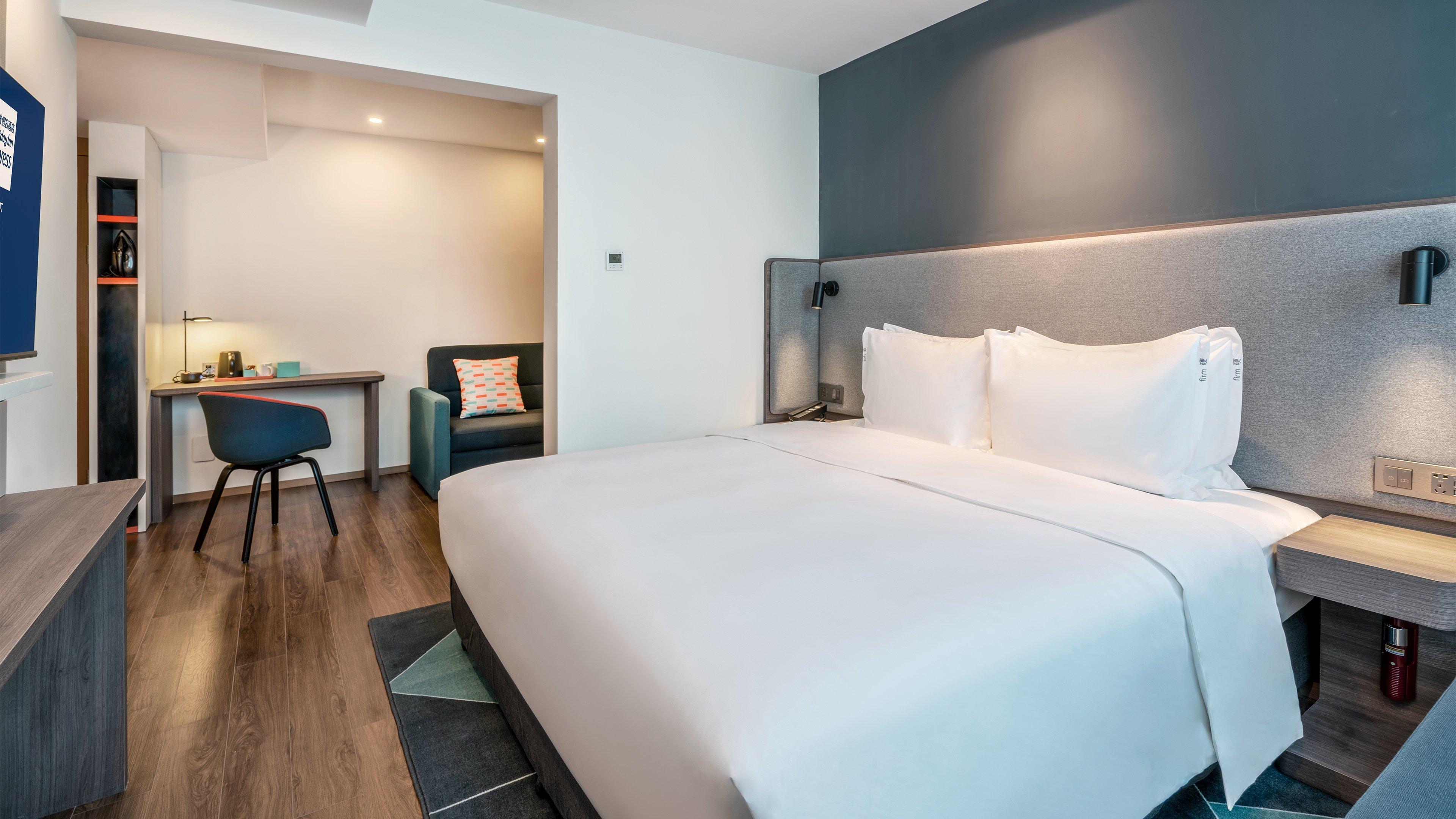 Hotel Express Center By Ihg Qingdao